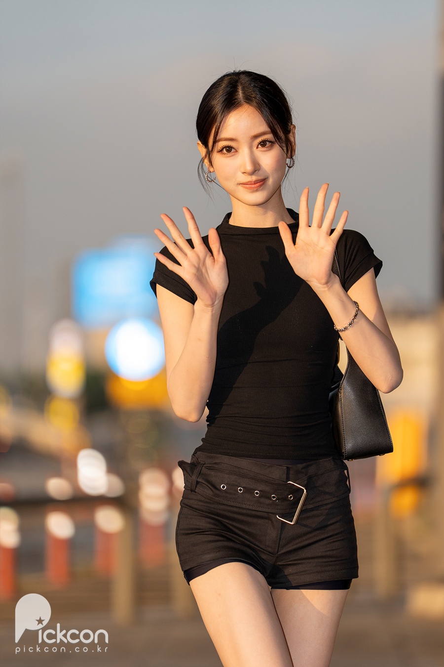미야오 안나, '미묘' 그 자체…사람 홀리는 '깜고' 비주얼 (포토)