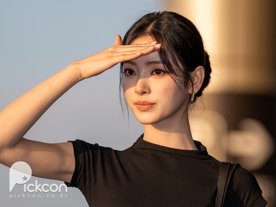 미야오 안나, '미묘' 그 자체…사람 홀리는 '깜고' 비주얼 (포토)