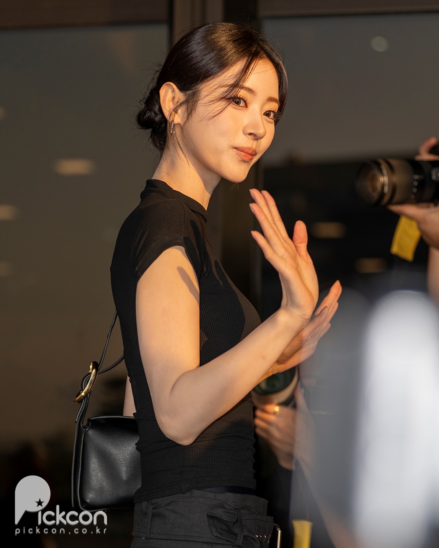 미야오 안나, '미묘' 그 자체…사람 홀리는 '깜고' 비주얼 (포토)