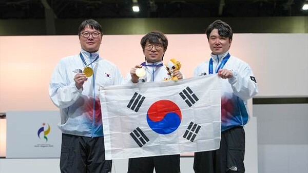 대한민국 대전격투 국가대표 이광노(왼쪽부터), 배재민, 연제길 선수. / 한국e스포츠협회