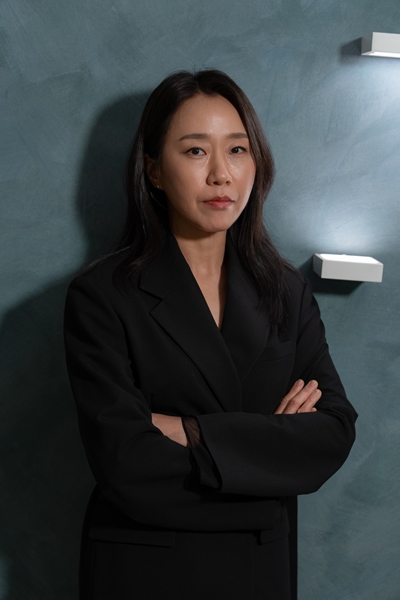 이지원 감독이 영화 ‘비광’으로 관객 앞에 섰다. / 플레이그램