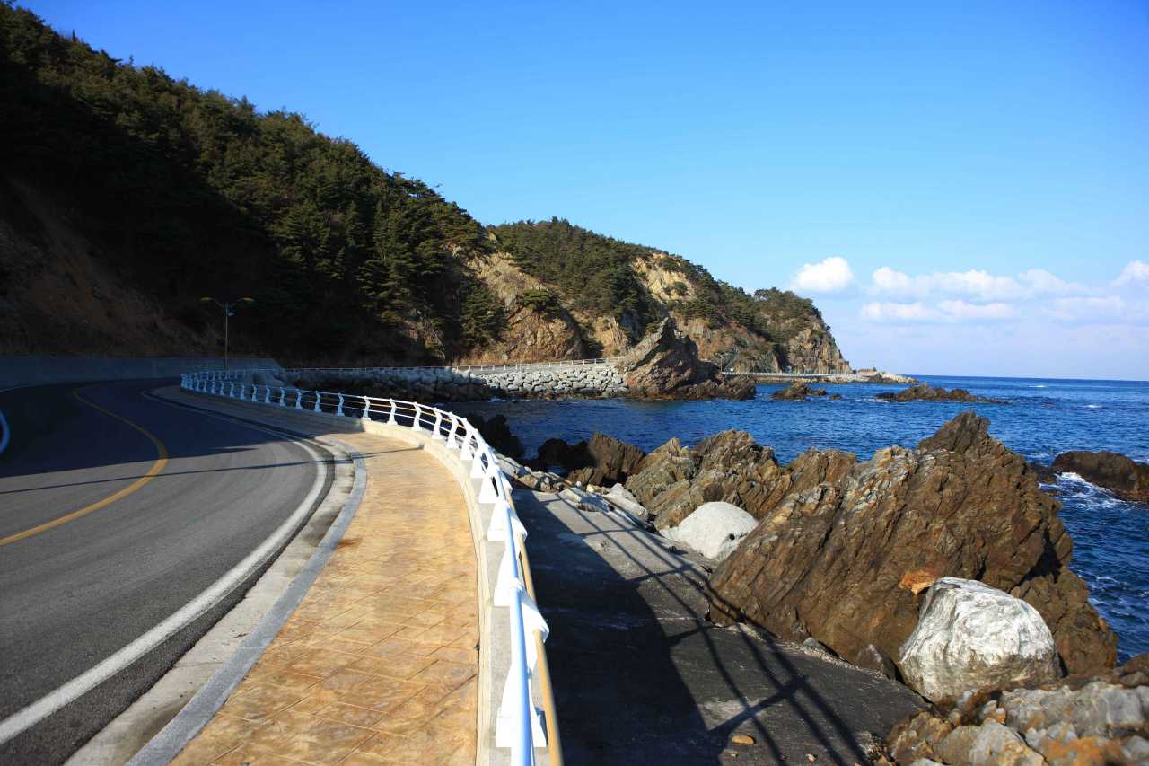 헌화로 바닷길 / 사진=한국관광공사