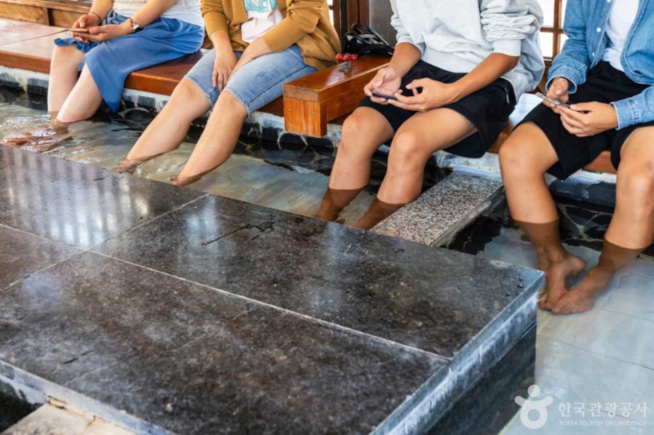 예산10경 덕산온천 / 사진=한국관광공사