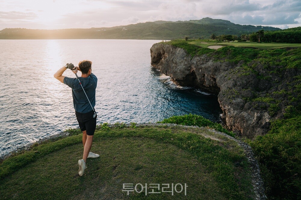 마리아나관광청 ‘FAR FROM ORDINARY’ 캠페인 이미지 / 사진-마리아나관광청