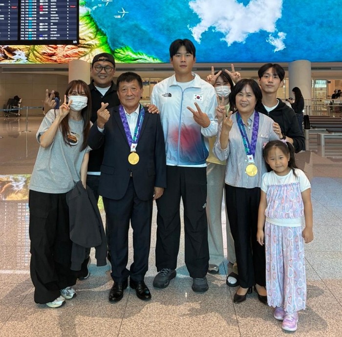 [사진=한국일보, 김효빈 제공]