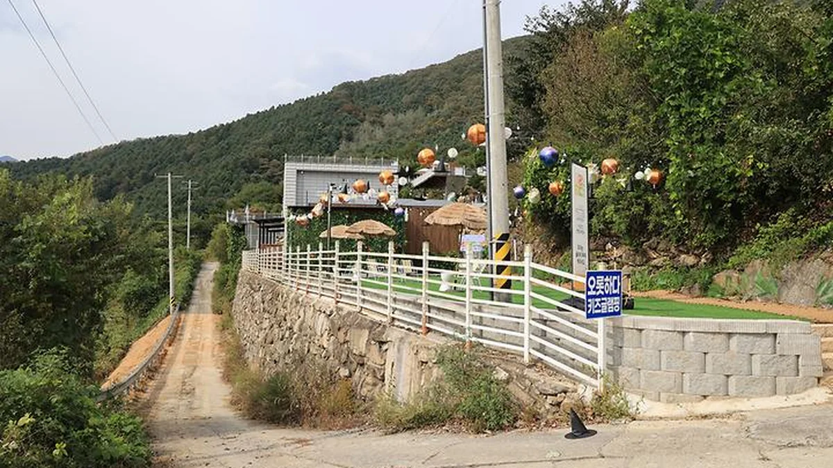 가평 오롯하다 풀글램핑 카라반
