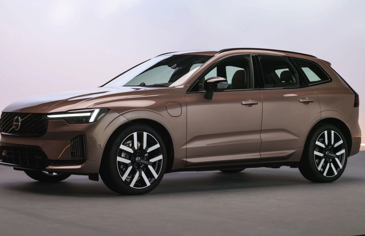 배터리 2배 커졌다 볼보 XC60 & XC90 개선모델 공개