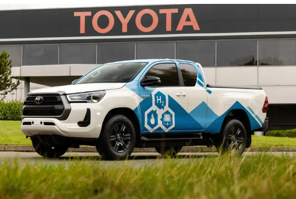 토요타 DKR GR FC Hilux 수소 연료전지 다카르 참가