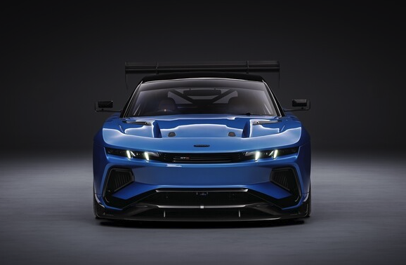 젠슨 인터셉터 GTX 공개 973마력 V8로 60년 만에 부활