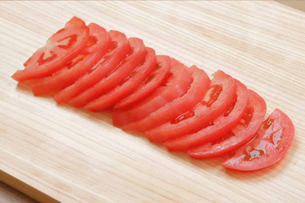 썰어놓은 토마토 / 온라인 커뮤니티