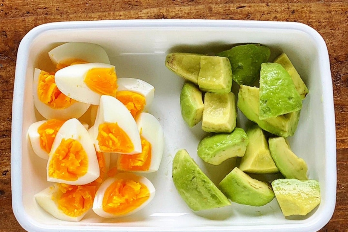 삶은계란과 아보카도 / 온라인 커뮤니티