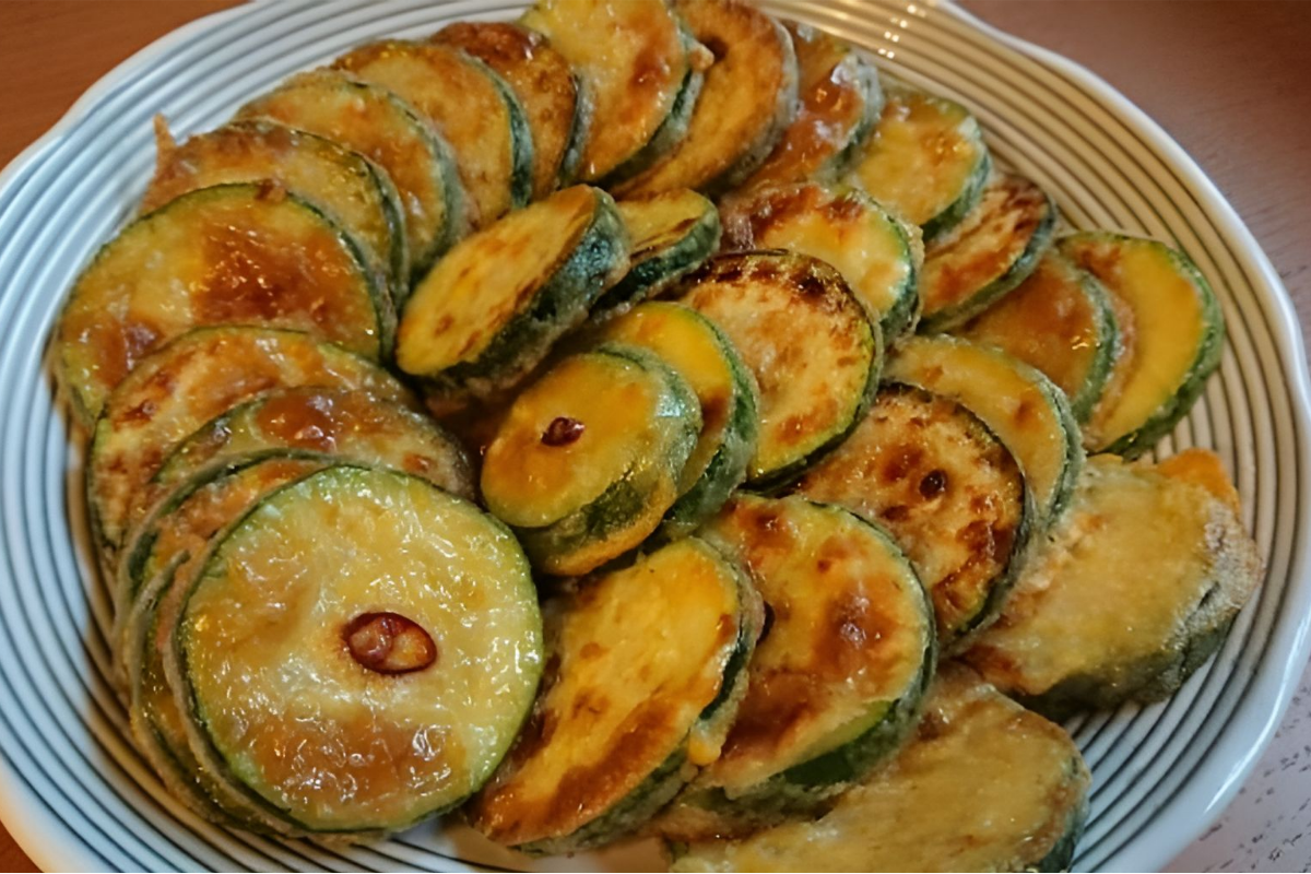 잘 구워진 애호박 전 / 온라인 커뮤니티