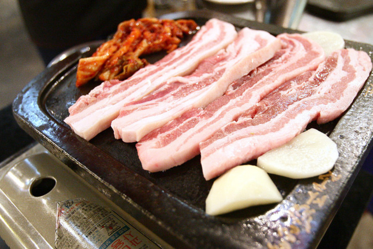 삼겹살 구이 / 온라인 커뮤니티