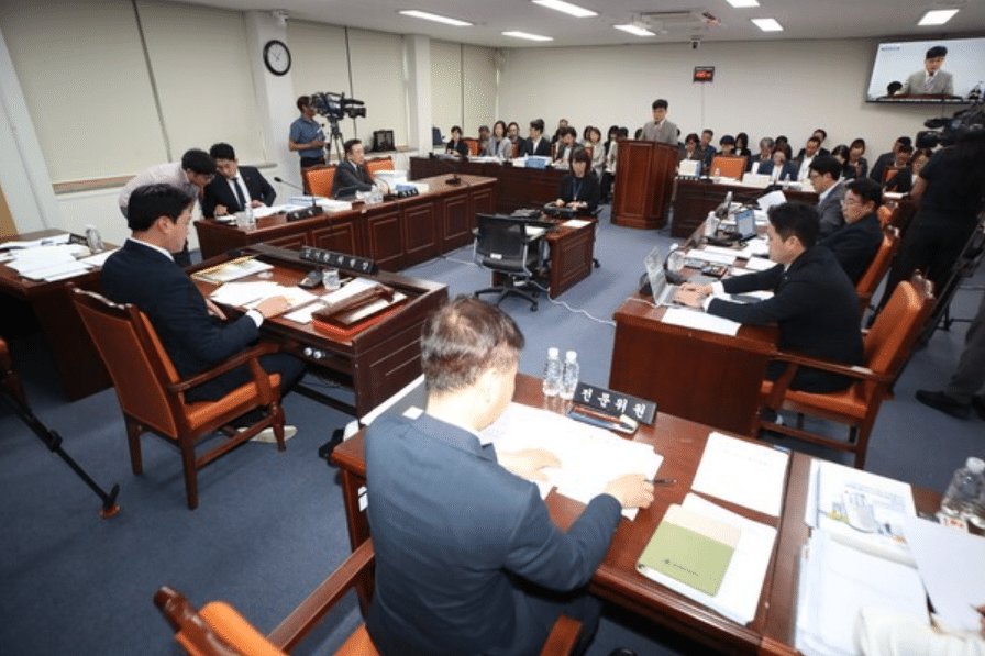전기차 사려다 멈칫... 제주 전기차 보조금, 8월에 벌써 소진? 3 제주도 전기차 보조금 확대