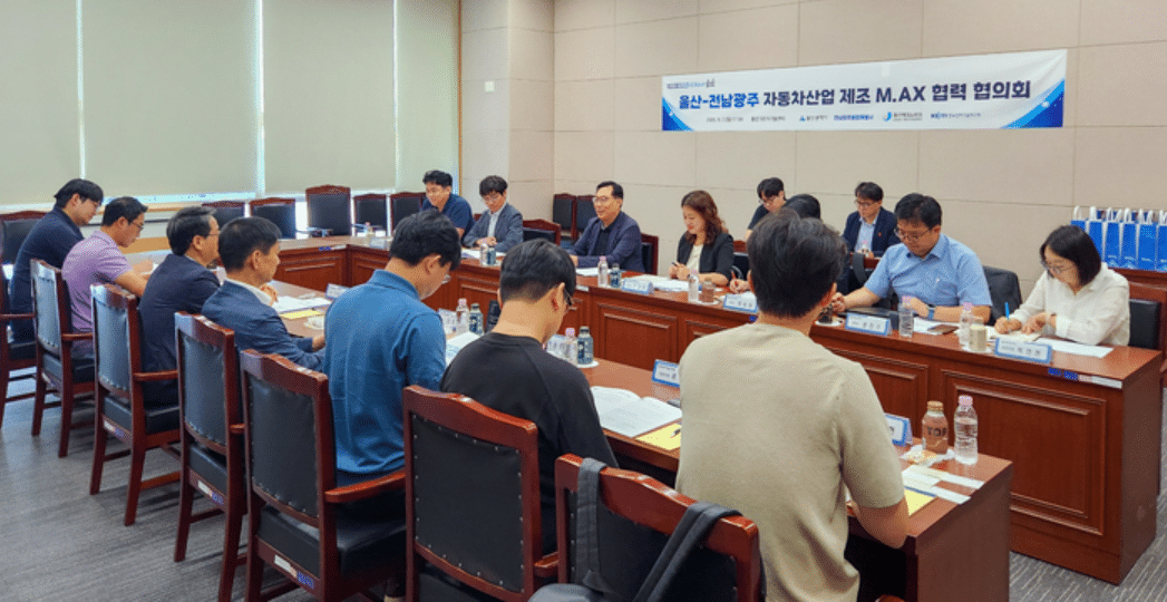 테슬라 '옵티머스'도 넘본다… 580억 투입, 국산차 공장 미래가 달렸다 3 울산·광주 휴머노이드 프로젝트
