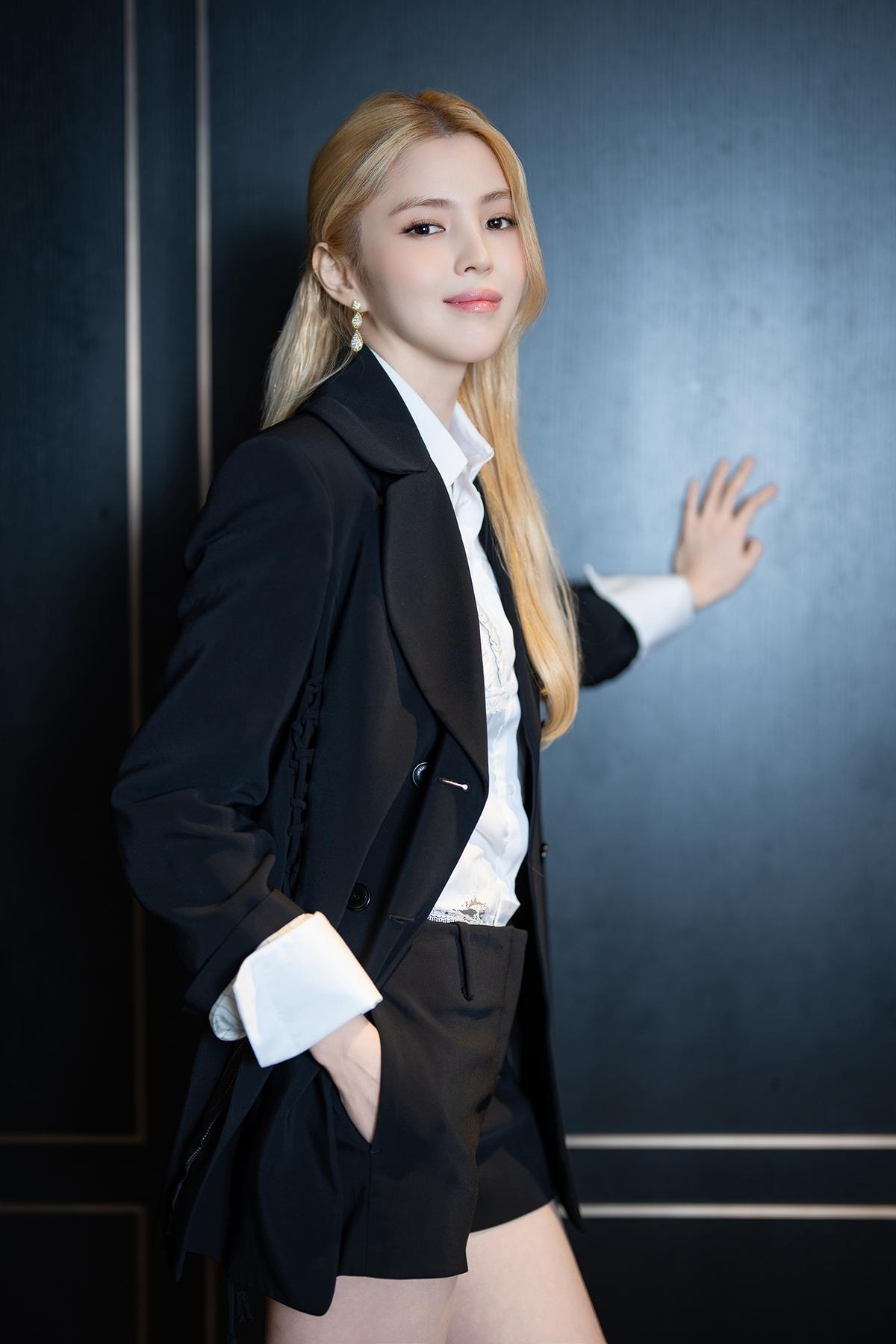 배우 한소희(사진제공=워너브러더스코리아(주))