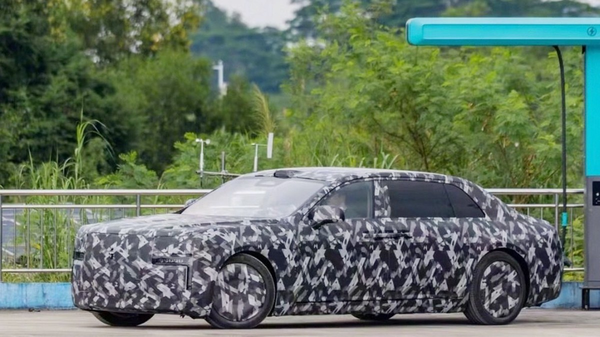 BYD 럭셔리 브랜드 양왕 초대형 세단