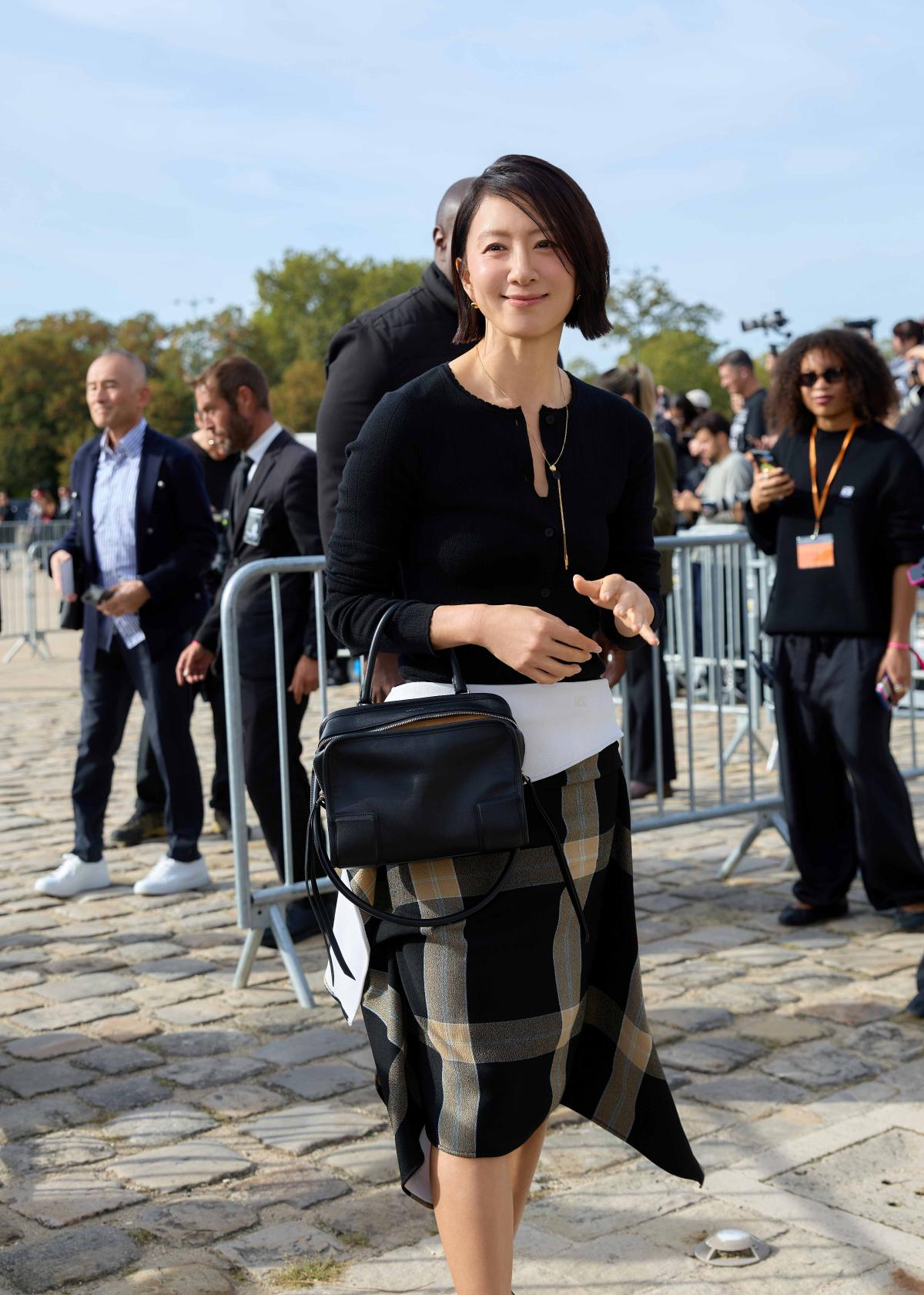 Source: Loewe