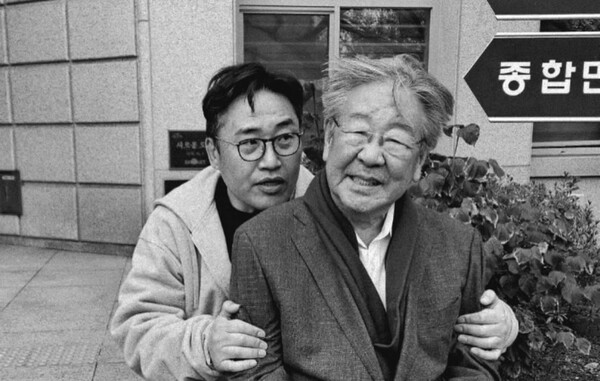 (왼쪽부터) 김성훈, 최불암 [사진=김성훈 감독 인스타그램]