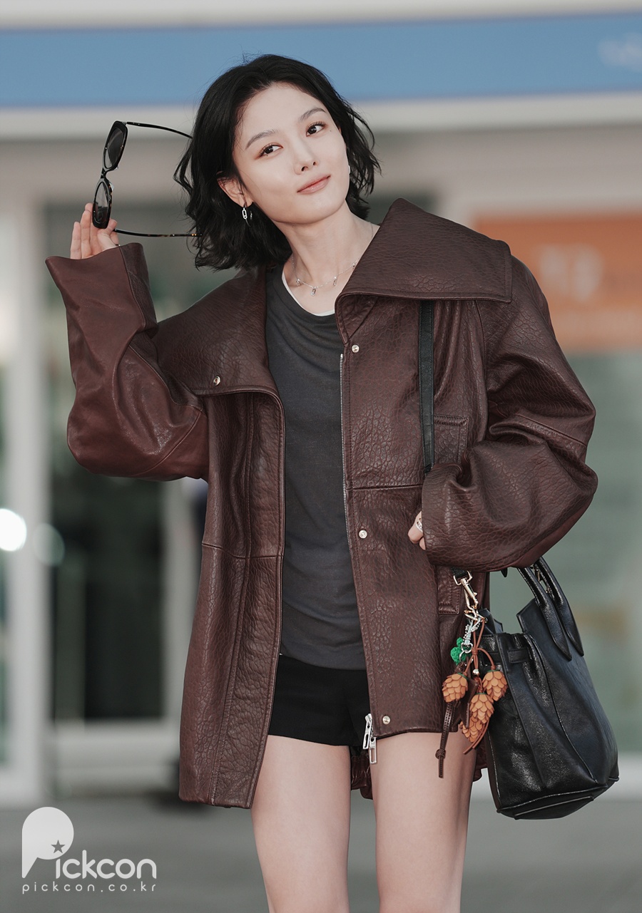 김유정, 시크한 언니美→웃는 순간 아기 공주님 (포토)