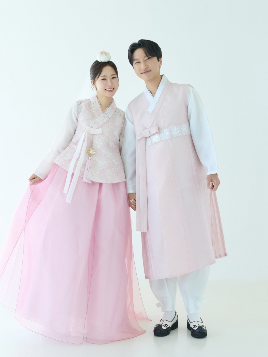 '나솔' 26기 영수♥영숙, 웨딩화보 공개 \