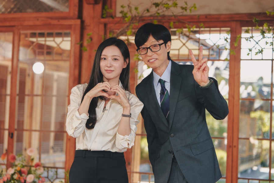 김지원, 첫 단독 예능 출격…중3때 길거리 캐스팅→불안한 지금 솔직 고백 (유퀴즈)
