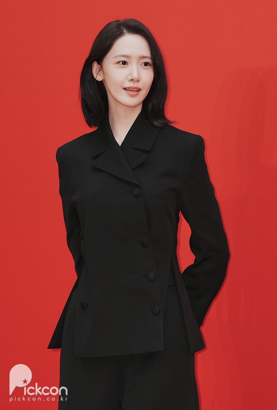 임윤아, 블랙 슈트에 단발…너무 좋은 느낌을 주네요 (포토)