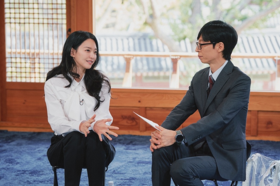 신민아, '♥김우빈'과 누적 기부액 50억 돌파…늘 \