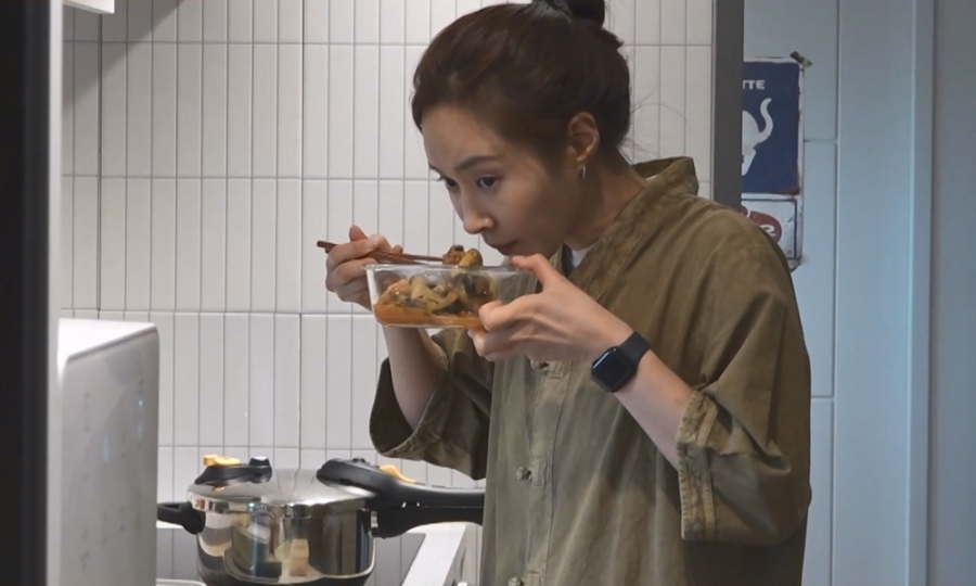 '효리수' 유리, 제주집 공개…손 닿는 곳마다 제습제에 '깜짝' (나혼산)