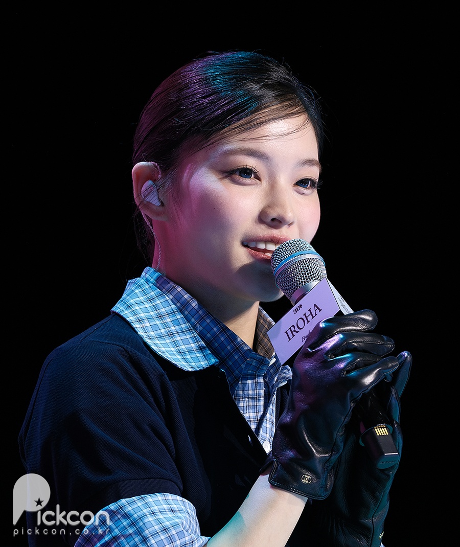 아일릿 이로하, 제대로 각 잡힌 포즈 (포토)