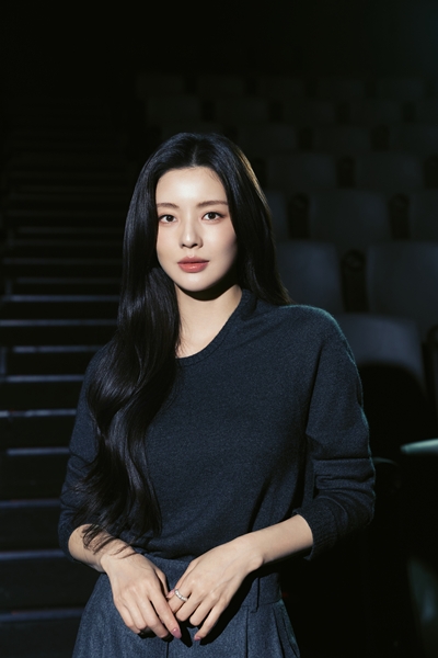 이선빈이 더 다채롭게 채워갈 앞날을 예고했다. / 바이포엠스튜디오