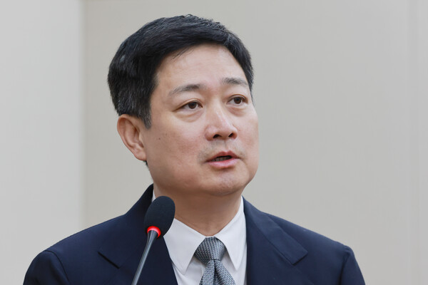 홍범식 LG유플러스 대표가 23일 국회 과학기술정보방송통신위원회에서 열린 과학기술정보통신부 등에 대한 종합감사에 출석해서 발언을 하고있다. /연합뉴스