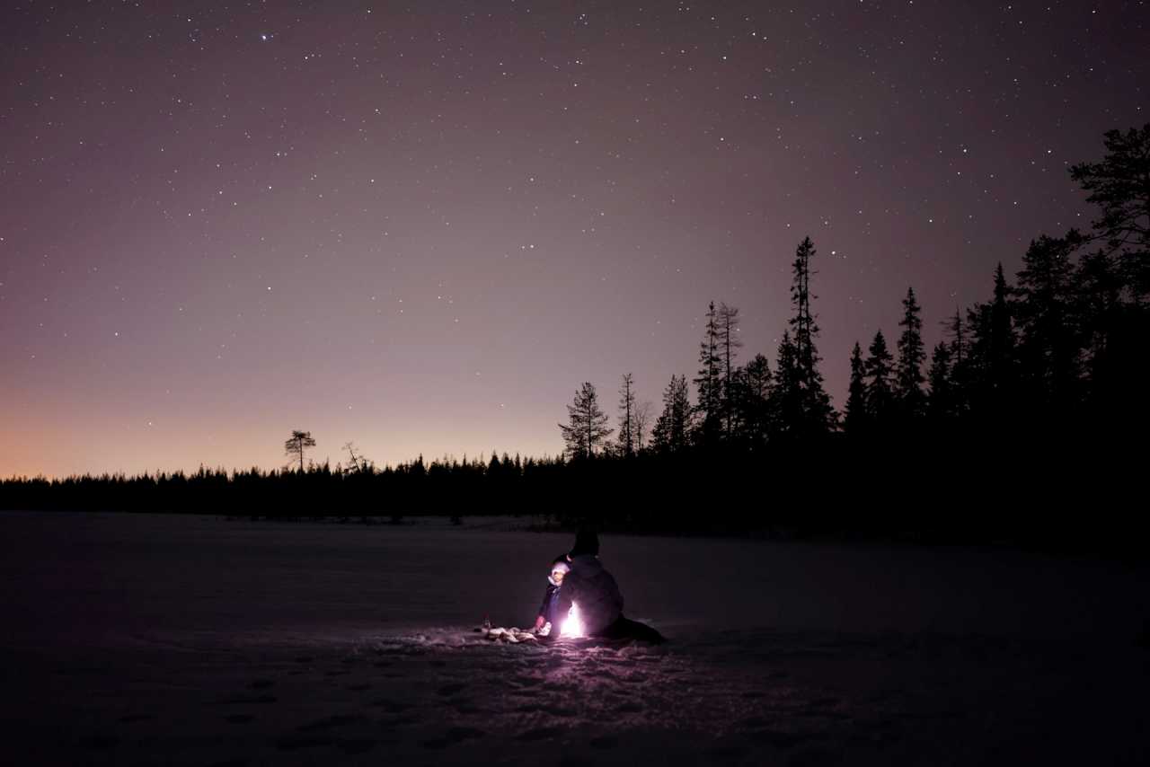 야간 산타 열차 타고 오로라 헌팅하기 / 사진=unsplash