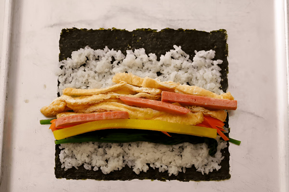 김밥을 만들고 있다 / 온라인 커뮤니티