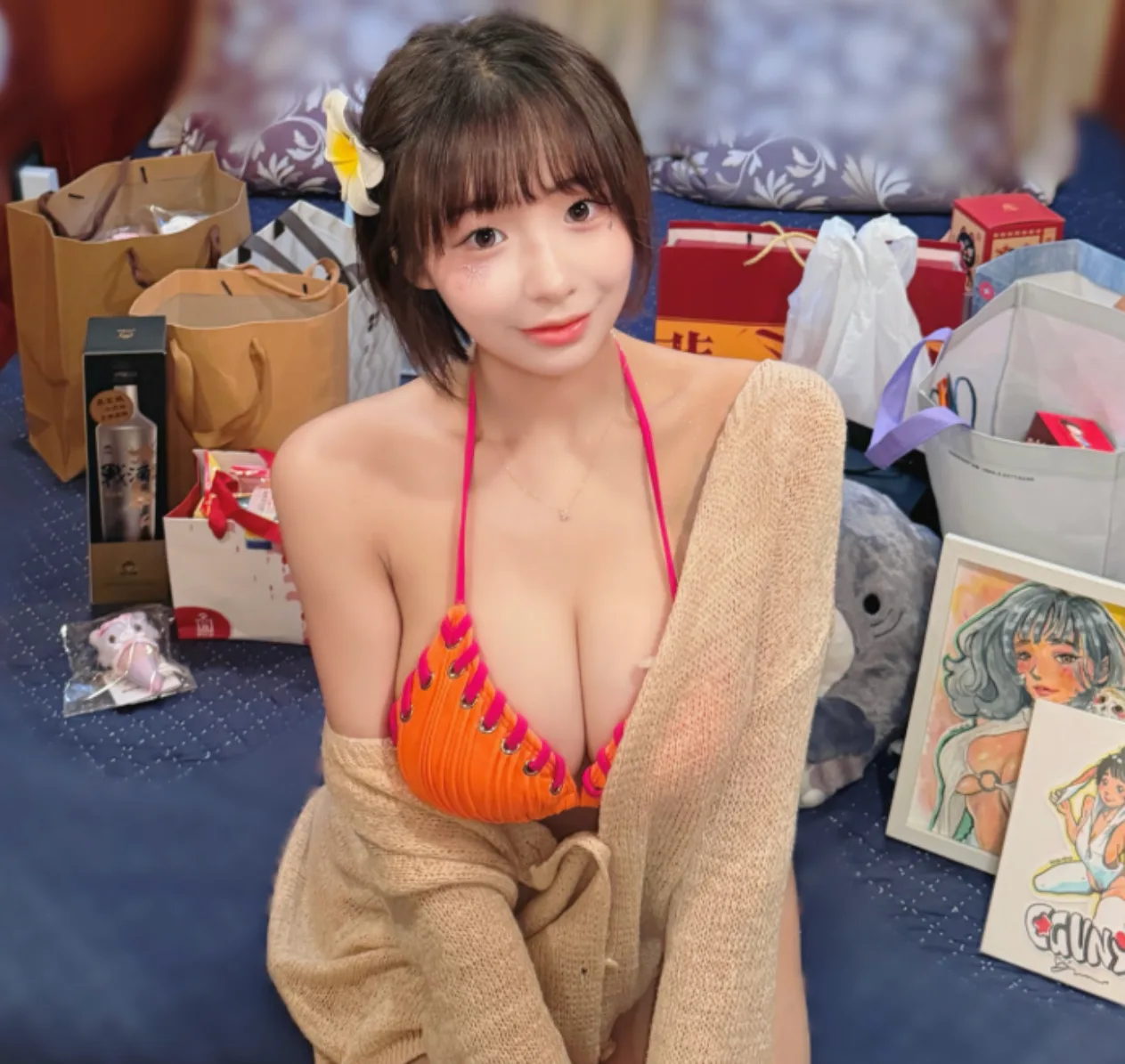 모델 E거니 비키니 파스텔 민트 오렌지 소라색 수영복 휴양지 코디