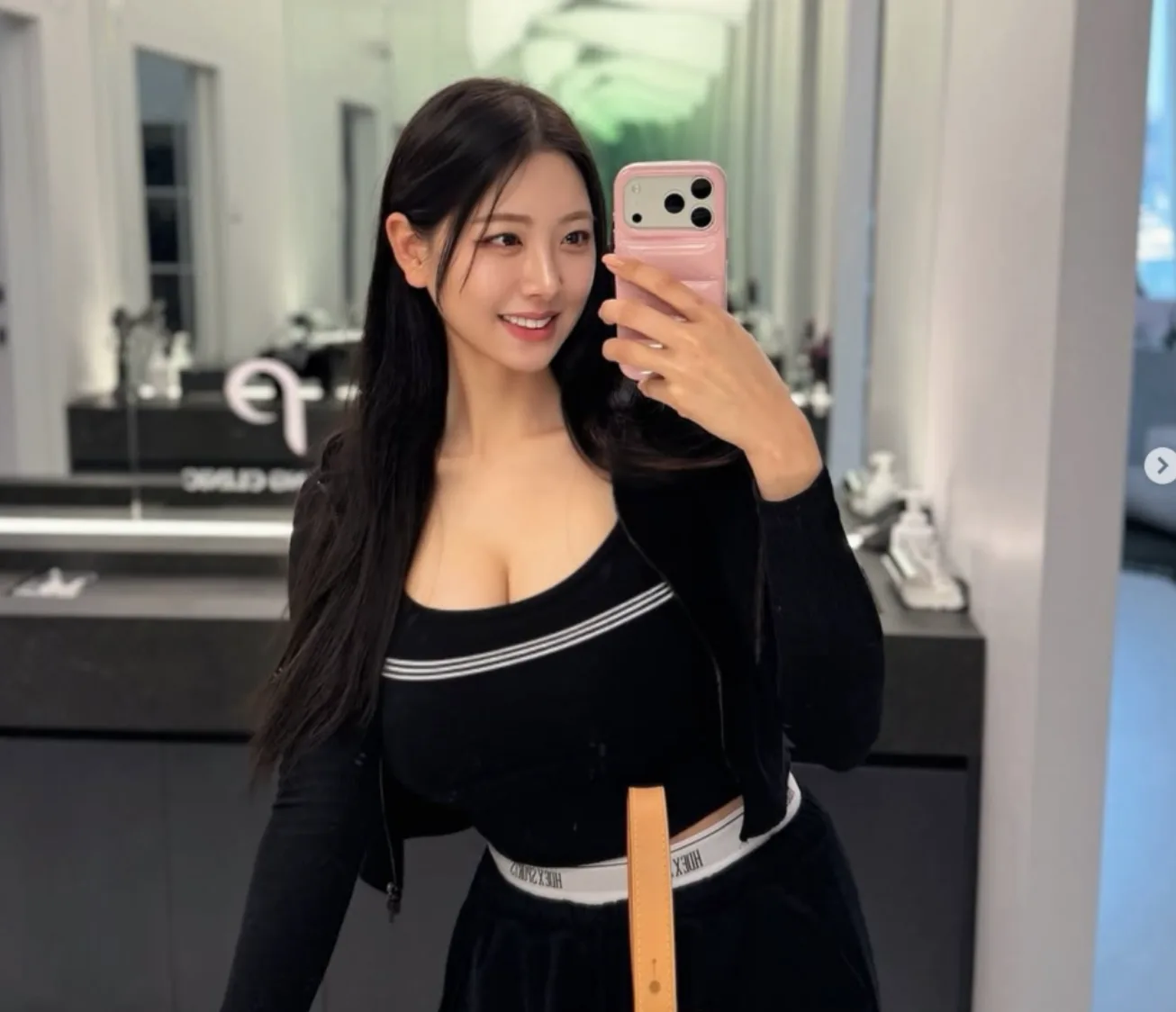 모델 심하진