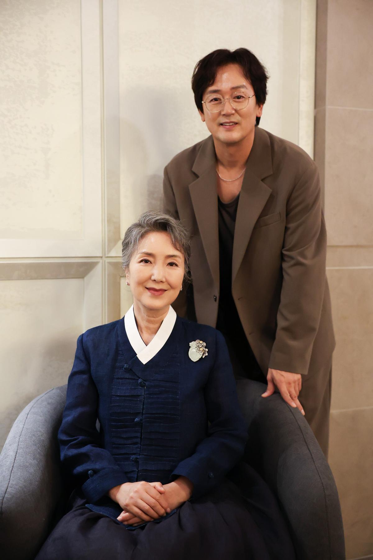 감독 겸 배우 김정태(위), 배우 이휘향 (사진=스튜디오 킬러웨일)