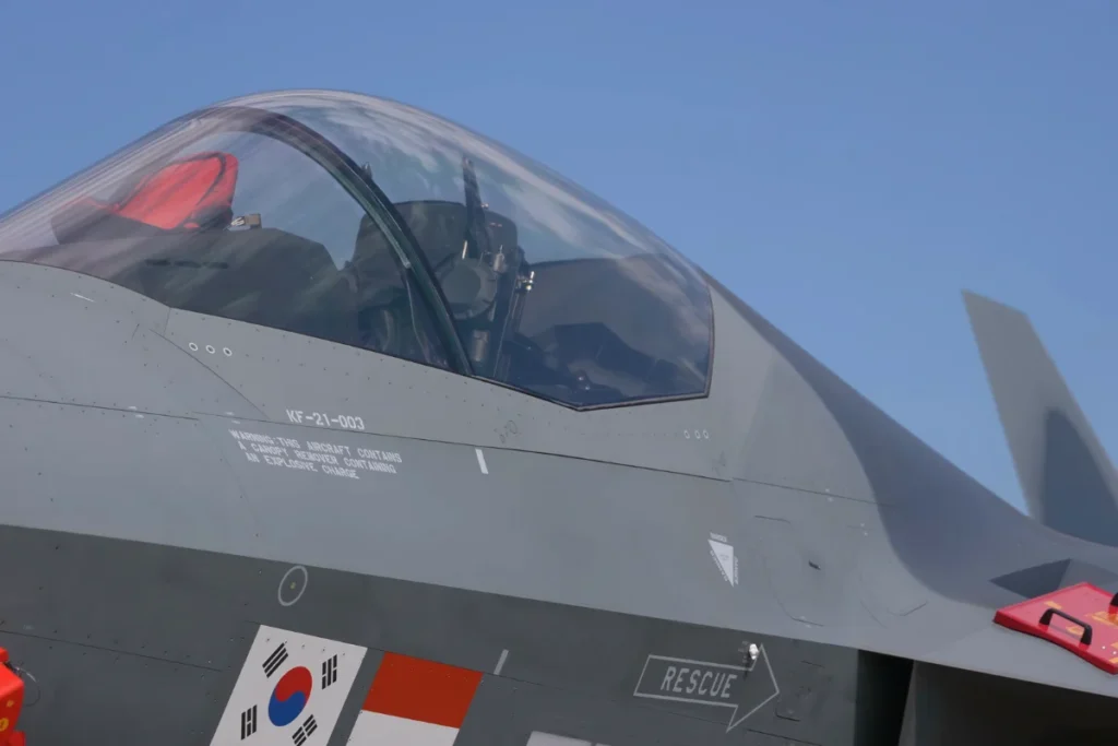 KF-21 보라매 조종석 캐노피