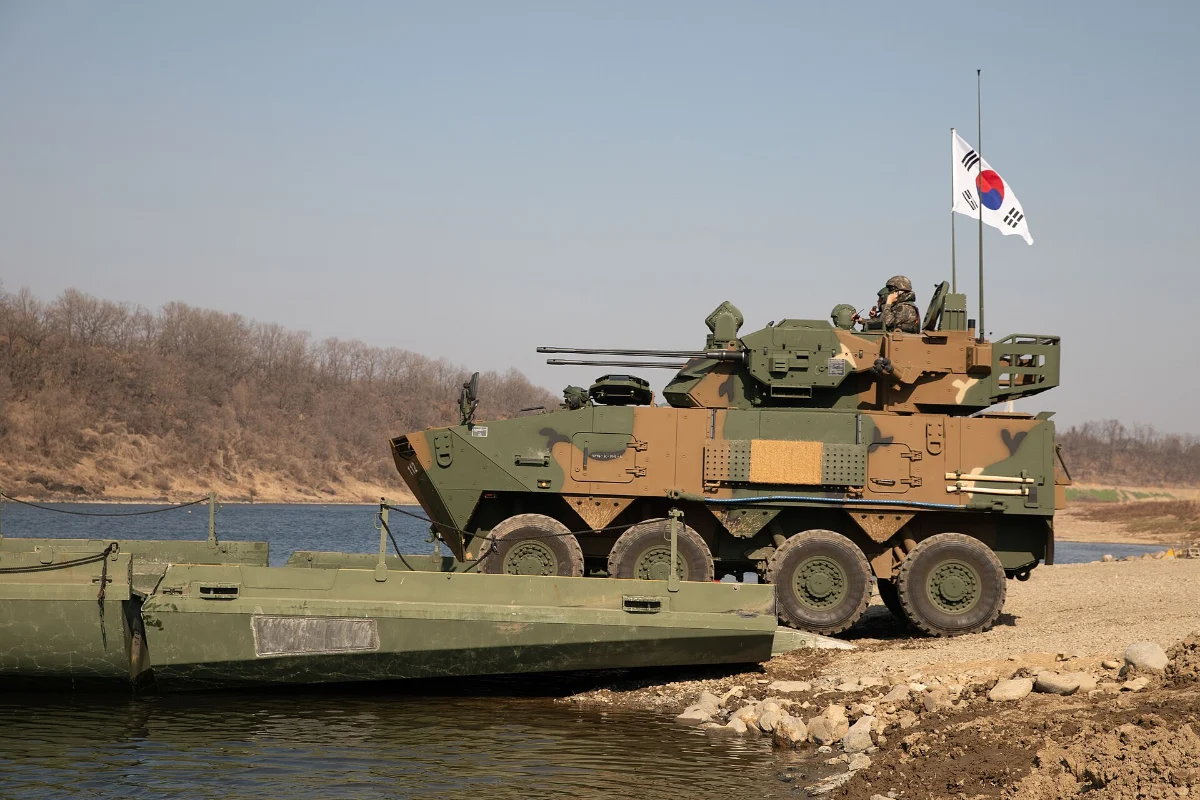 한국군 30mm 차륜형 대공포 천호