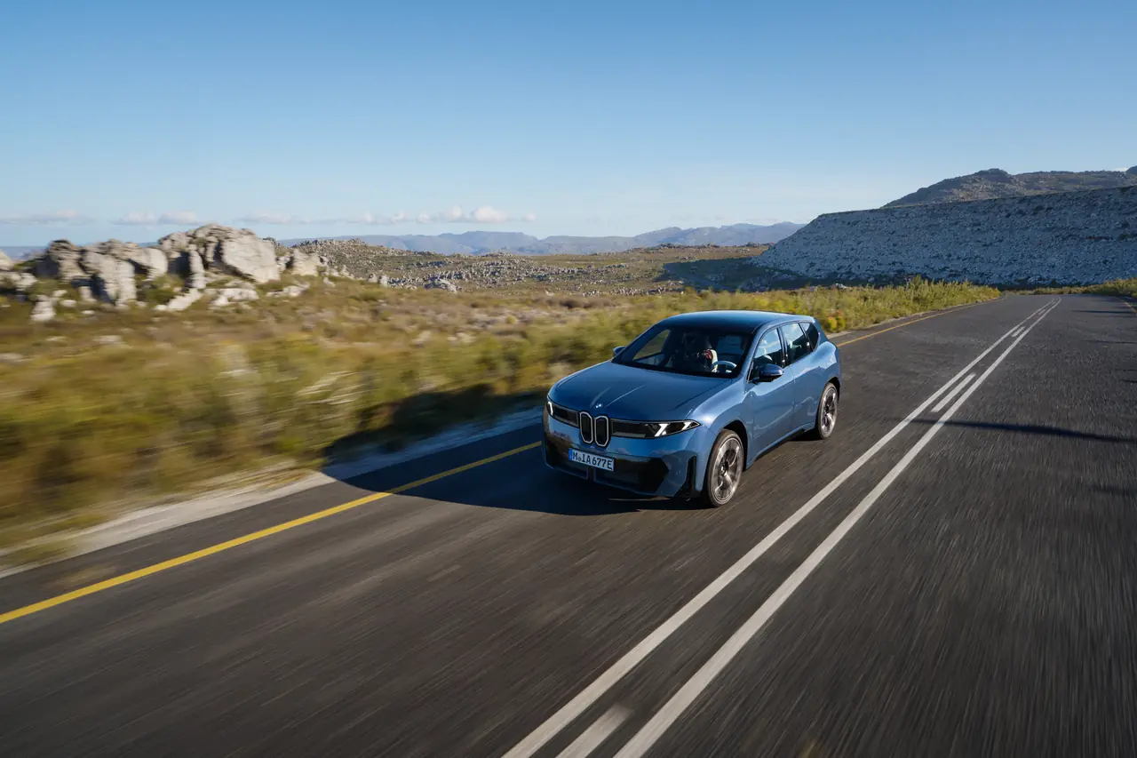 iX3 / BMW
