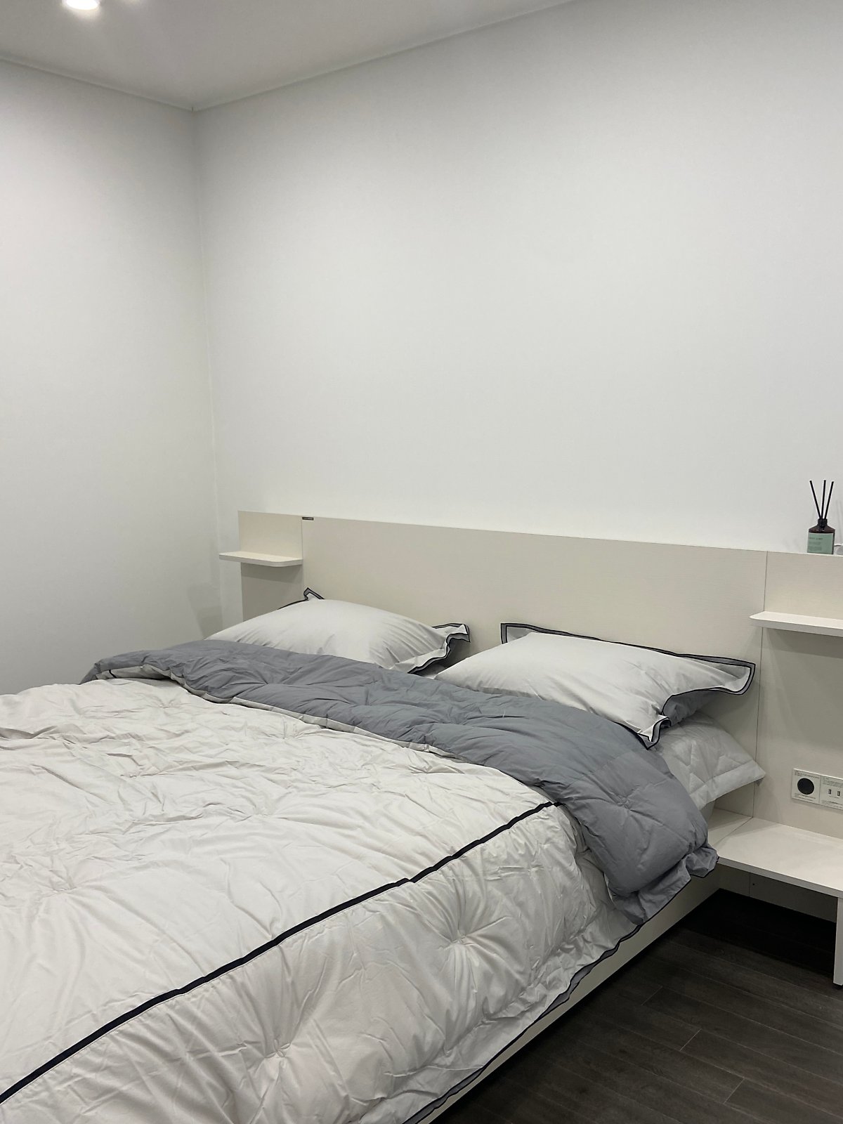 <침대> 정보 알아보기 (▲ 이미지 클릭)