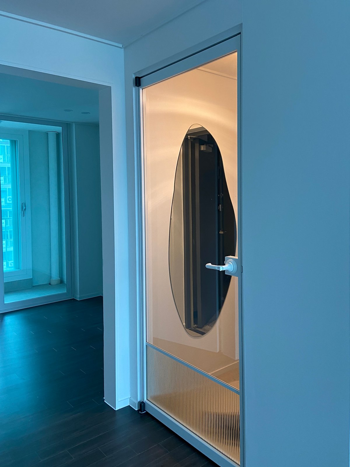 더 많은 정보 알아보기 (▲ 이미지 클릭)