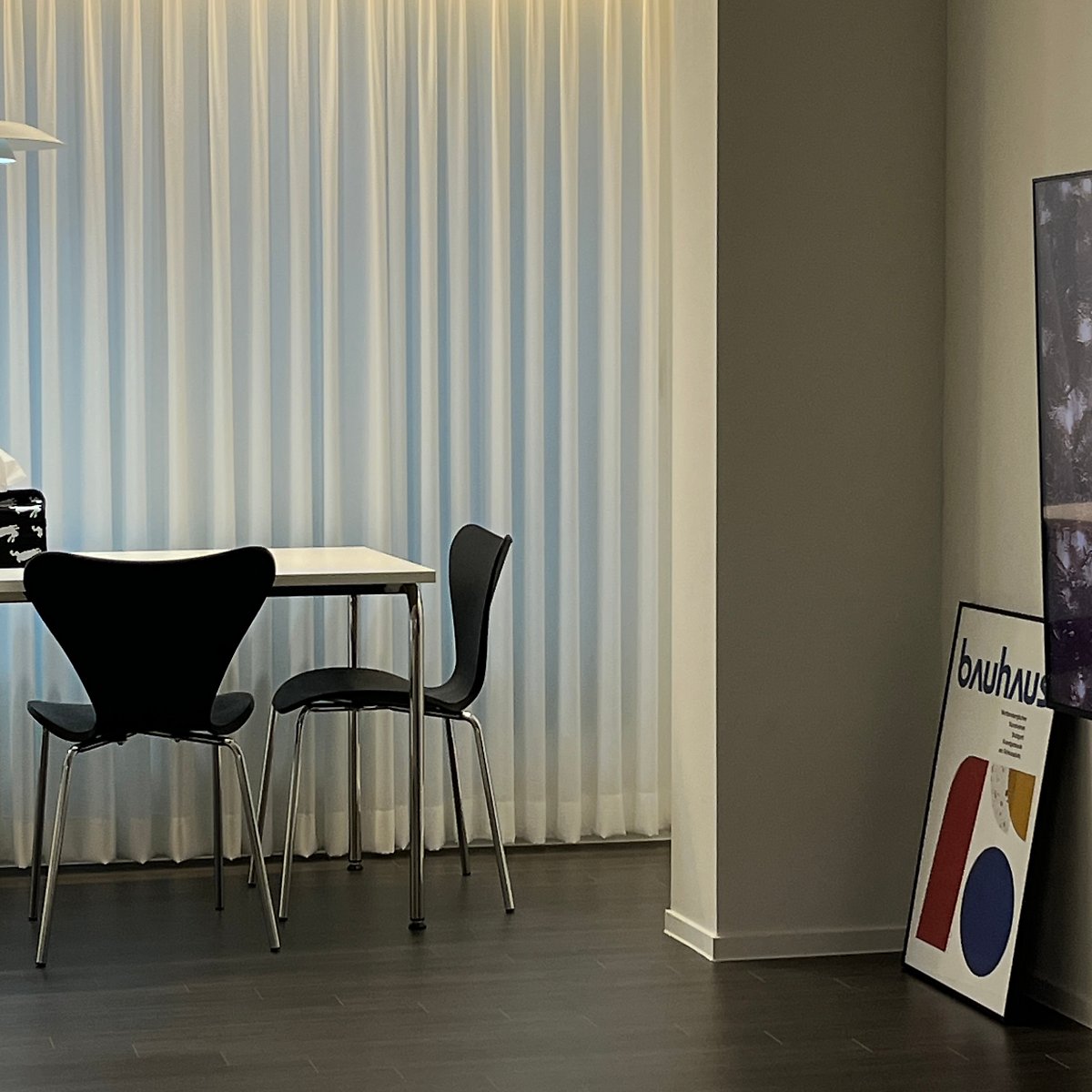 <의자> & <액자> 정보 알아보기 (▲ 이미지 클릭)