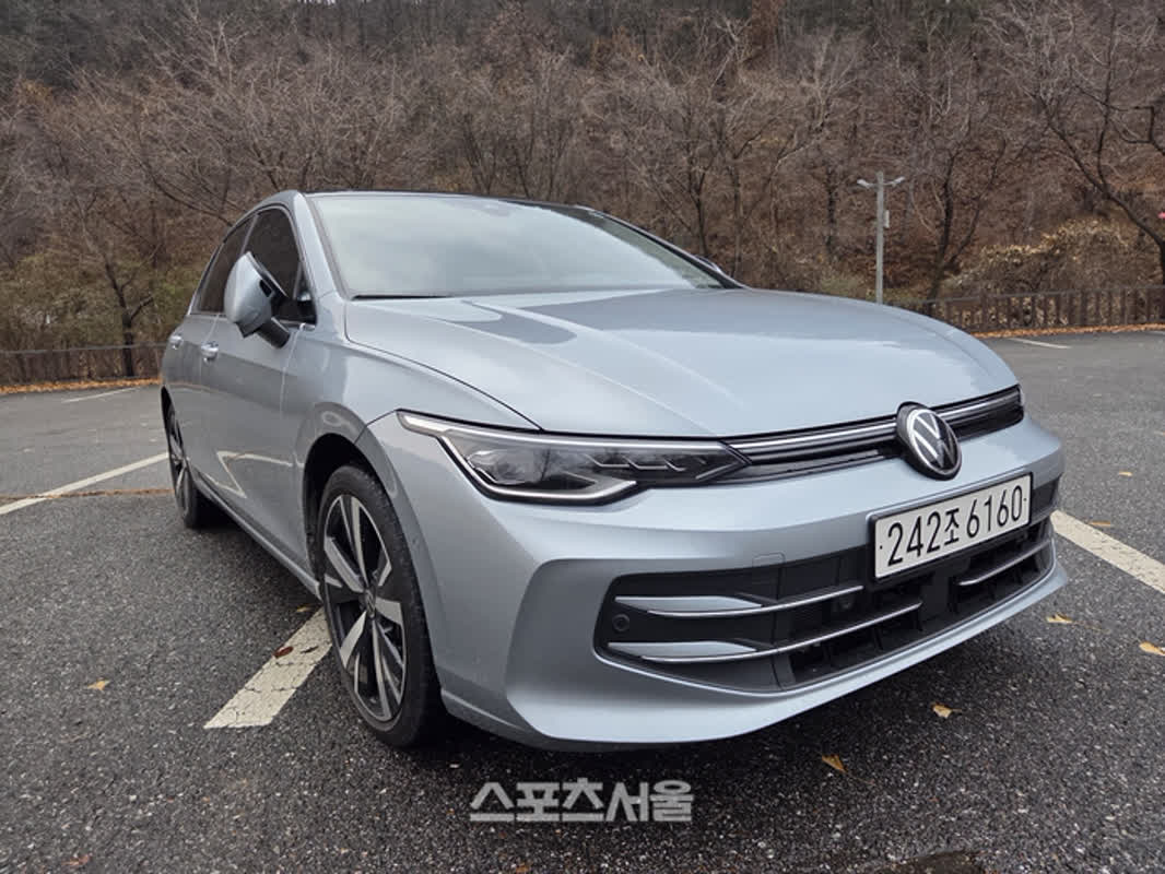 [원성윤의 가요타요] “도로 위를 쏘다니는 유쾌한 반항아”…폭스바겐 골프, 퀸의 ‘돈 스탑 미 나우’