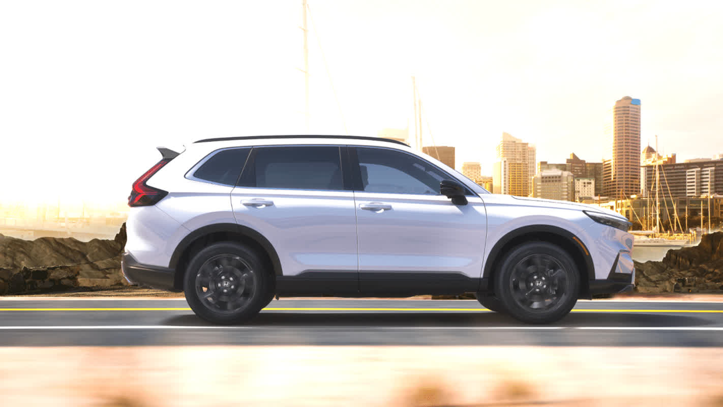 연말 다가오자 “이 정도로 깎아준다고?”… 파격 프로모션에 경품까지 ‘대박’