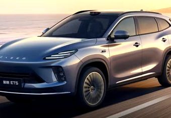 “포르쉐 마칸인줄 알았는데 가격은 3천만 원” 포르쉐와 너무 닮아서 논란이 된 차량의 정체