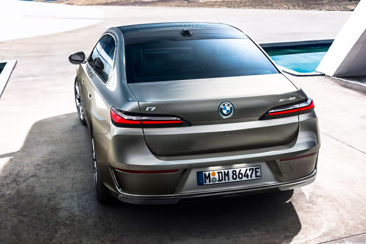 “제네시스 대신 살 만한데?” 무려 2,500만원 파격 할인 들어간 ‘이 차’!