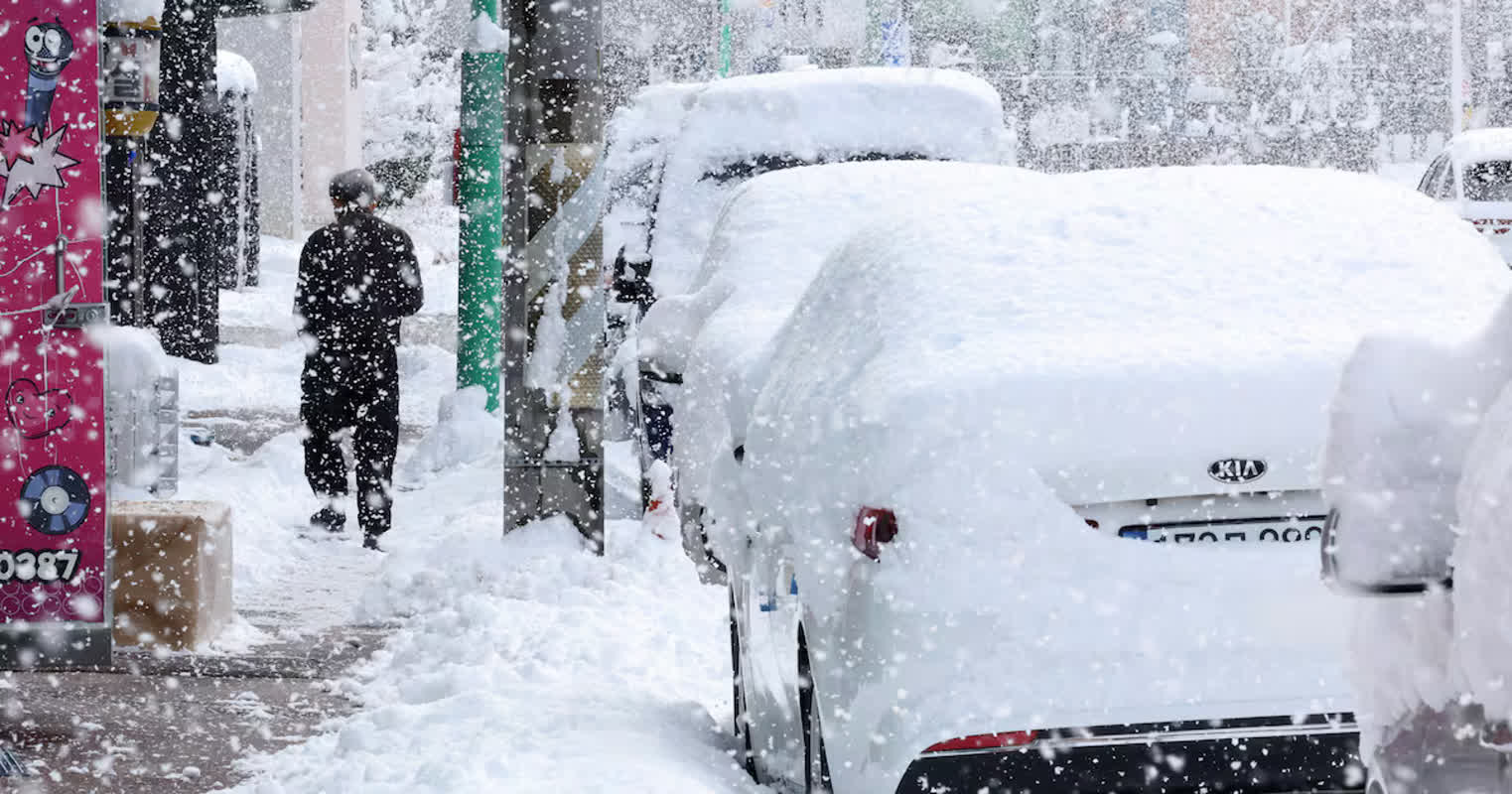 월요일 출근길 빙판 주의… 중부지방은 또 ‘눈·비’
