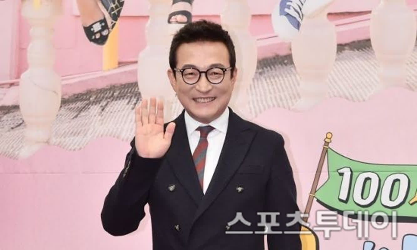 Actor Lee ...