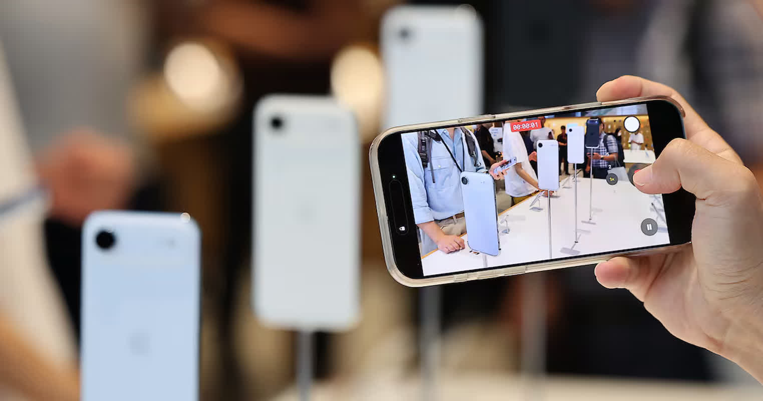 8.6세대·폴더블 OLED 나란히 ‘순항’… 삼성디스플레이 제조 협력사 웃는다